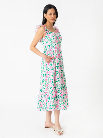 Highland Dress in Rosebud in Pink