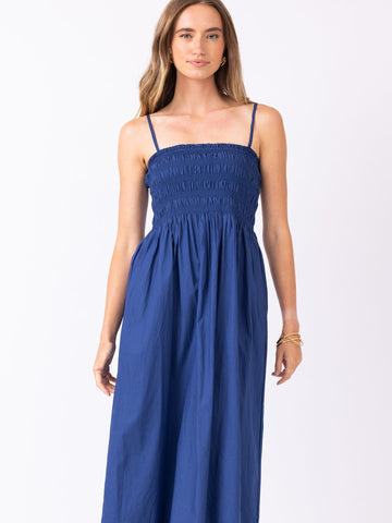La Rise in Solid Navy