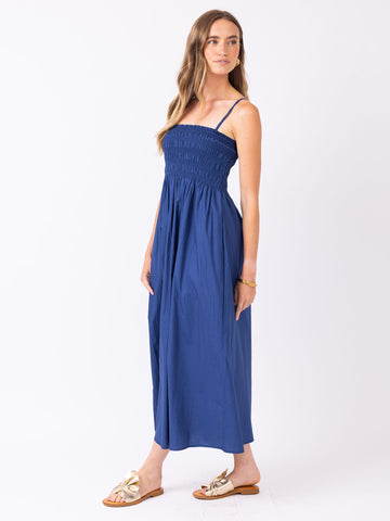 La Rise in Solid Navy