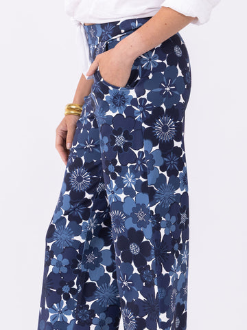 Hillary Pant in Retro Floral Monomoy