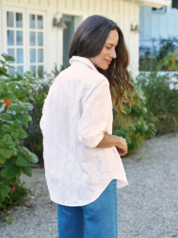 Eileen Relaxed Button-Up Shirt in Textured Natural Floweres