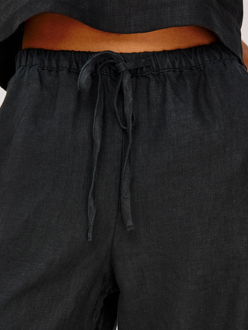 Emmie Crop Pants in Black Linen
