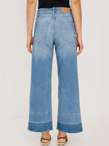 Getty Crop Jean in Independence