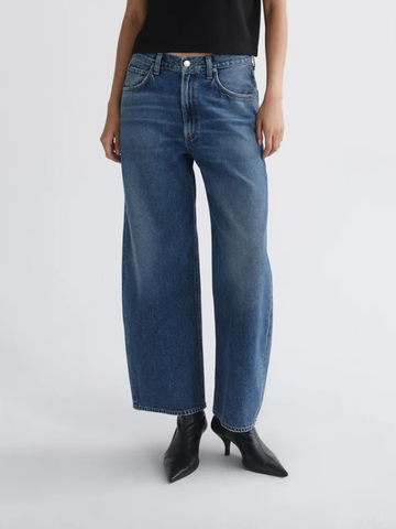 Low Curve Jean Crop 27.5 In in Curb