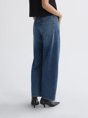 Low Curve Jean Crop 27.5 In in Curb