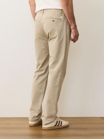 Saturday Twill Chino - Slim Straight in Light Khaki