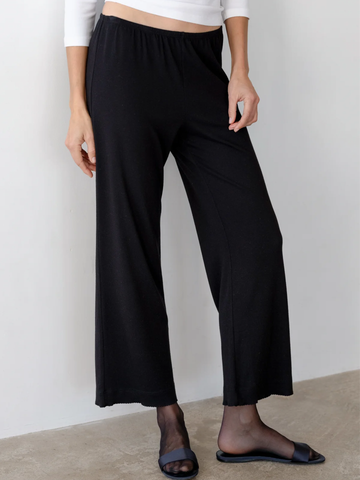 The Baby Rib Scallop Pant in Jet