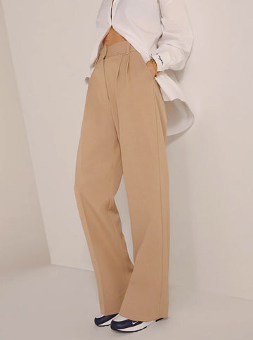 The Favorite Pant Petite in Beige
